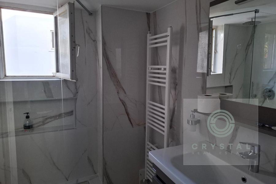 Γλυφάδα παραλία.Διαμέρισμα επιπλωμενο για σεζον