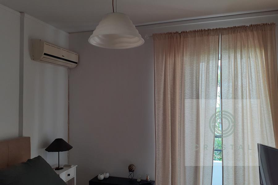 Γλυφάδα παραλία.Διαμέρισμα επιπλωμενο για σεζον