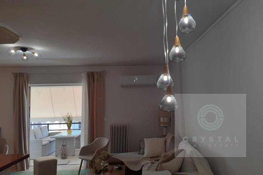 Γλυφάδα παραλία.Διαμέρισμα επιπλωμενο για σεζον